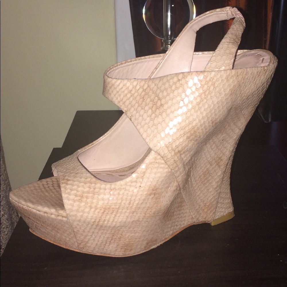 Alice + Olivia Wedges